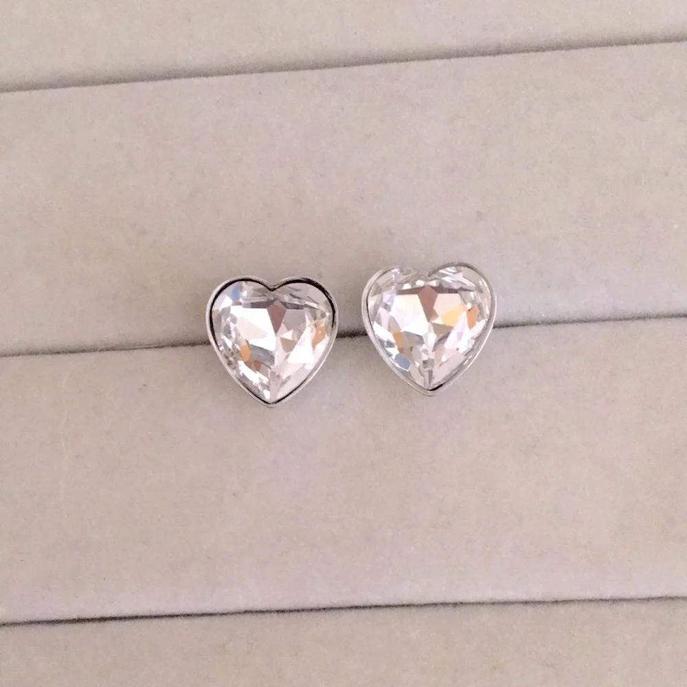 Classic Clear Diamond Crystal Heart Earrings